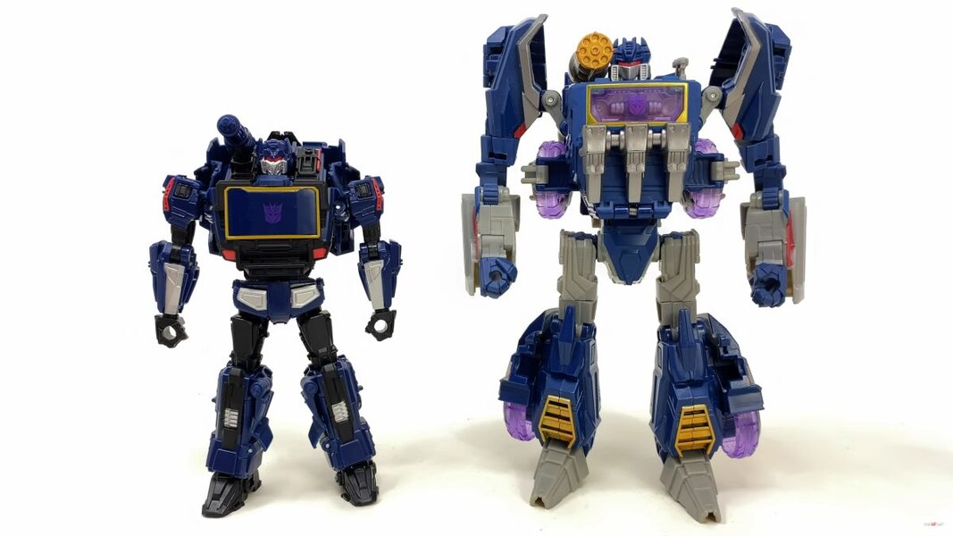 Image Of Soundwave & Optimus Prime  From Transformers Reactivate Game  (10 of 34)